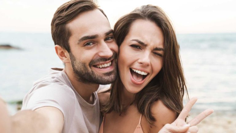 10 Relationship ‘Commandments’ Successful Couples Live By   